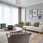 Metro Imielin By Bookinghost アパート