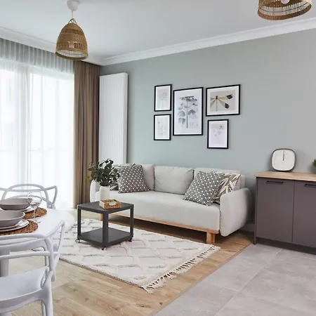 Metro Imielin Apartment Warsaw