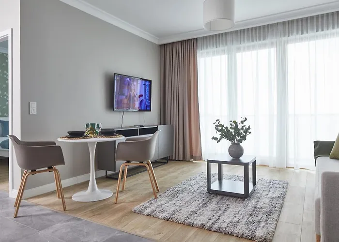 Apartment Metro Imielin By Bookinghost