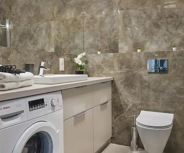 Metro Imielin By Bookinghost Apartment Warsaw