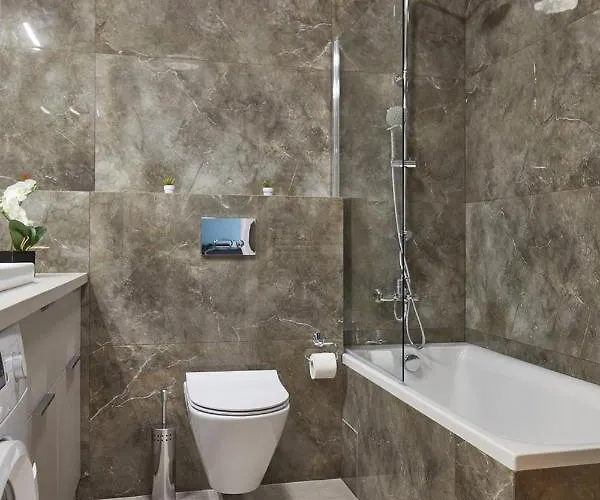 Apartment Metro Imielin By Bookinghost *