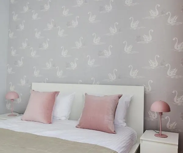 Metro Imielin By Bookinghost Apartment